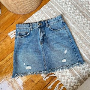 Zara distressed mini high rise denim jean skirt